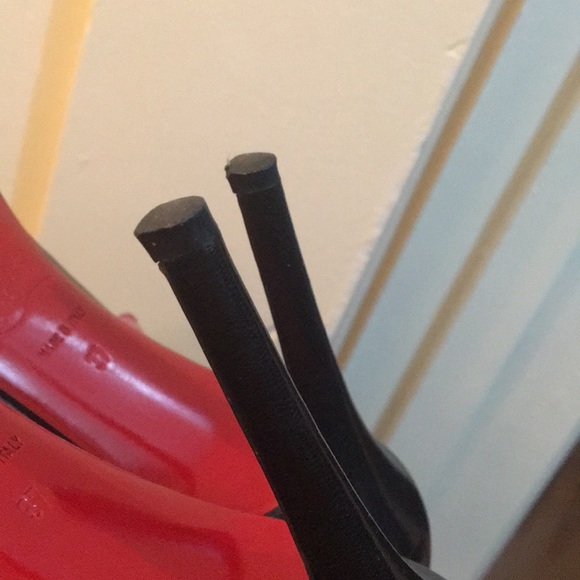 Authentic Christian Louboutin Black pumps size37 - Picture 5 of 5